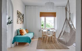 Excellent Downtown Location With Balcony To The Inner Yard, Sauna In The Weekends